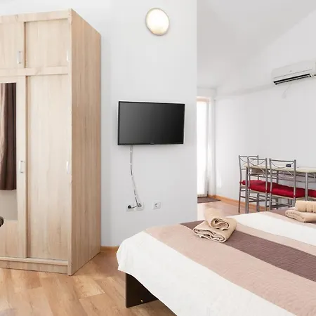 Marco Polo Apartment