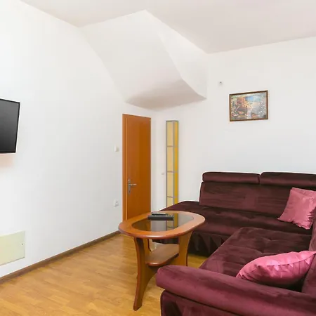 Marco Polo Apartment