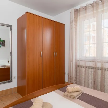 Marco Polo Apartment *